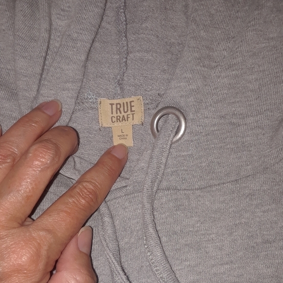 𝅺true Craft Embellished raw hem hoodie size Large - Picture 3 of 4